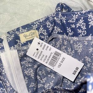 BRANDY MELVILLE NEW w/ TAG DRESS,size: one size, flower detailing & ties in back